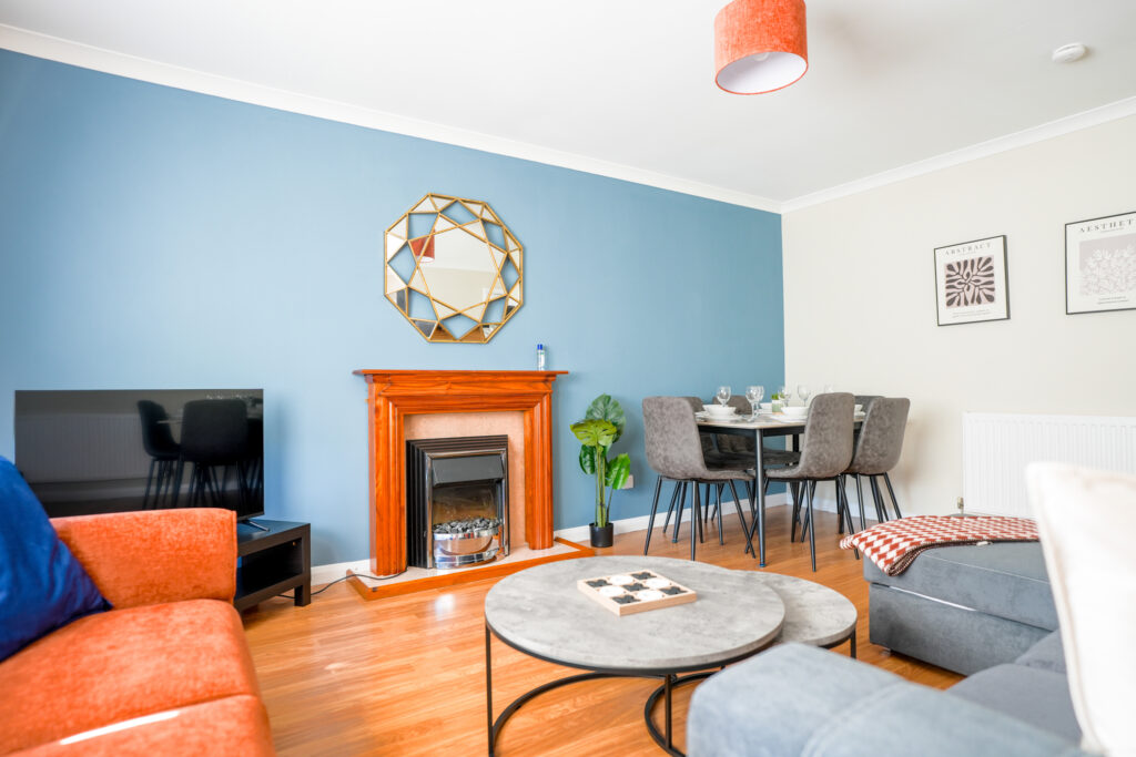 Highly rated flexible 1 month rentals in Hamilton by Caledonia Luxe Stays