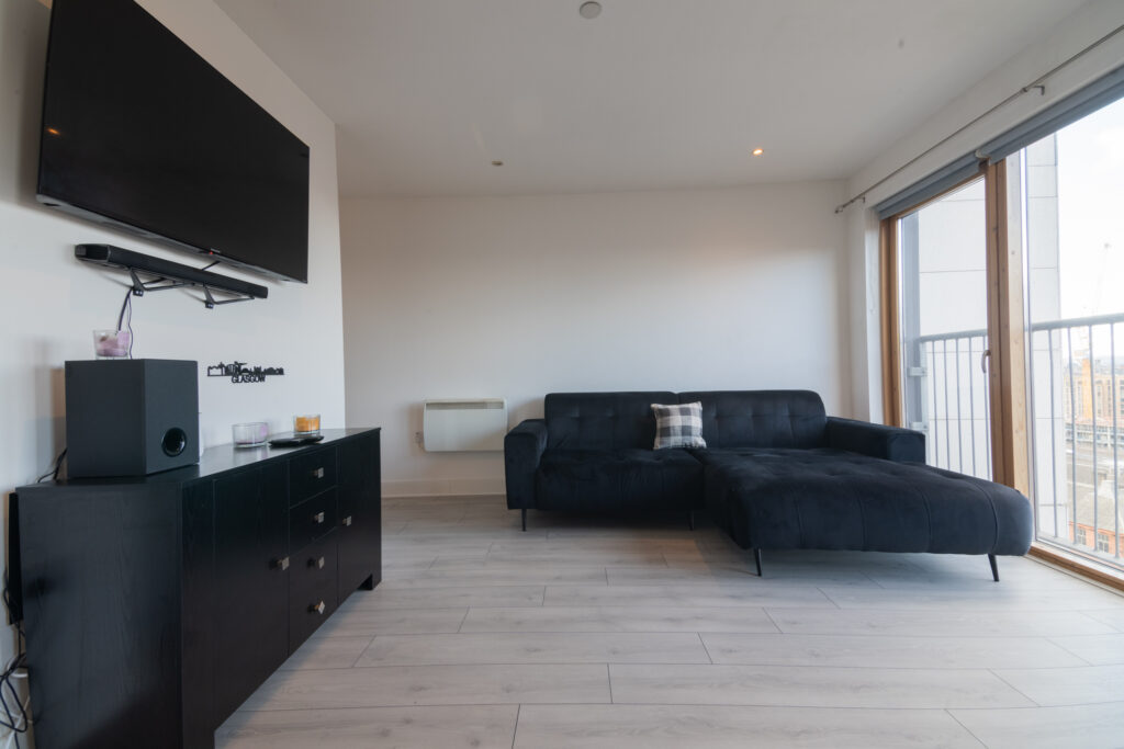 Fully furnished flexible 1 month rentals in Hamilton by Caledonia Luxe Stays