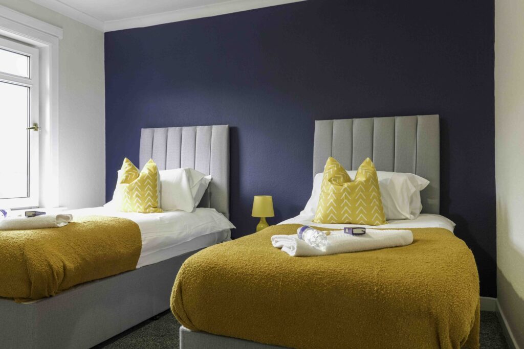 Double bedroom in Fully Furnished Short-Term Rental Properties in Livingston